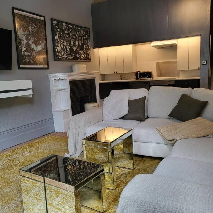 5 Luxury Spacious Loft - Prime Location - Comfortable Bed & Sofa برايتون المظهر الخارجي الصورة